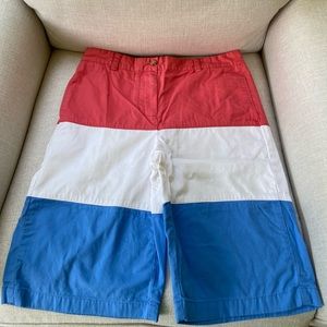 Vineyard vines Boys size 18 Color block shorts NWOT